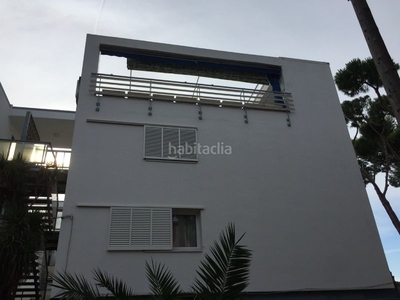 Ático en carrer sabadell ático en venta de 2 habitaciones con gran terraza en Castelldefels