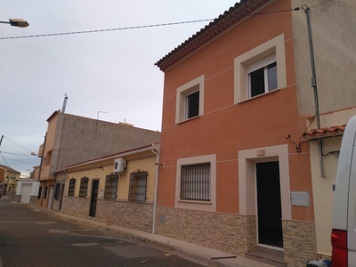 Casa en C/ Pío XII - Barrax -