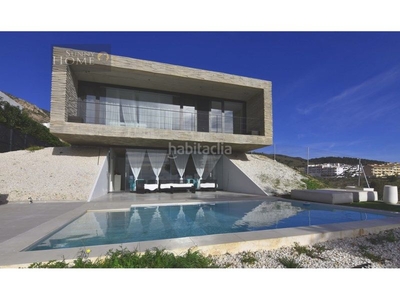 Chalet en calle oregano 11 villa contemporánea en venta , increíbles vistas al mar. en Benalmádena