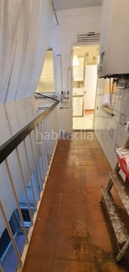 Piso amplio piso de 3 dobles en Sant Antoni Barcelona