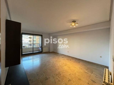 Piso en alquiler en Nou Campanar en Sant Pau por 1.350 €/mes