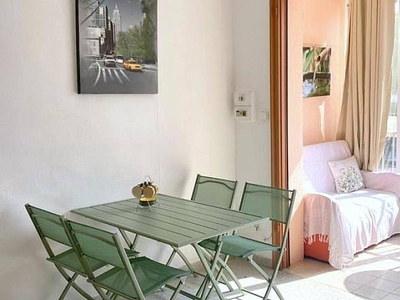 Studio with private parking located only to 50 mts from the beach.