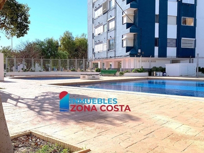 Venta de piso en Playa del Puig de 3 habitaciones con terraza y piscina