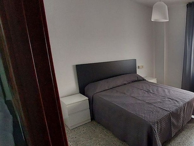 Alquiler de piso en Albaicín de 1 habitación con terraza y muebles