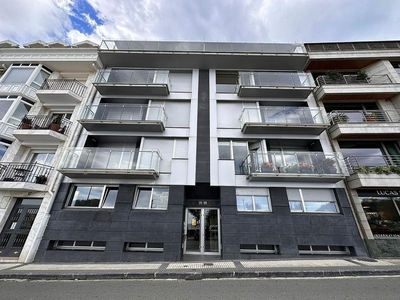Alquiler de piso en calle Miracontxa de 2 habitaciones con terraza y garaje