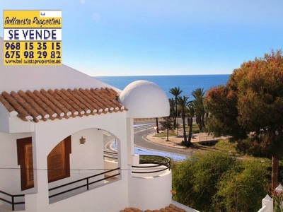 Dúplex en venta en Puerto de Mazarrón de 4 habitaciones con terraza y piscina