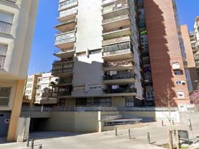 Piso de tres habitaciones Calle Mare De Deu Del Port, La Marina del Port-Parc de Montjuïc, Barcelona