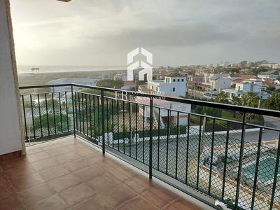 Piso en alquiler en Punta Umbría de 3 habitaciones con muebles y balcón