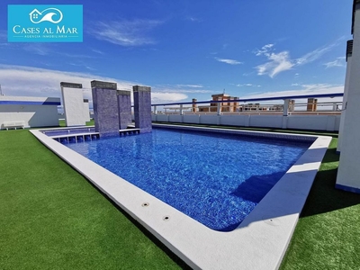 Venta de piso en avenida Columbretes de 2 habitaciones con terraza y piscina