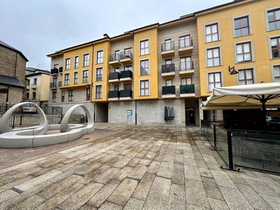 Venta de piso en Barco de Valdeorras (O) de 2 habitaciones con terraza y garaje