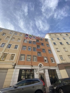 Alquiler de piso en Plaza España - Villa Pilar - Reyes Católicos - Vadillos de 2 habitaciones con muebles y calefacción