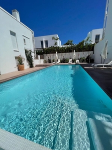 Piso en venta en Sant Antoni de Portmany de 3 habitaciones con terraza y piscina