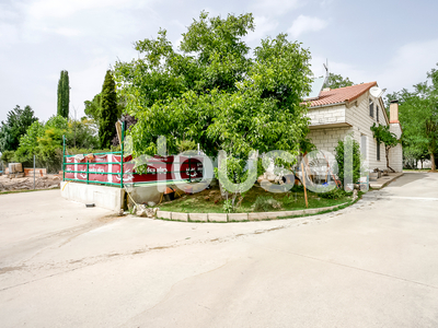 Venta de casa con terraza en Aranda de Duero