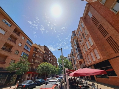 Venta de dúplex en Ezequiel González - Conde de Sepúlveda de 5 habitaciones con terraza y garaje