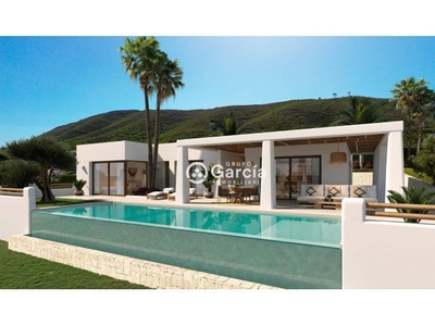 Villa nueva estilo Ibiza en venta lista pronto!!!