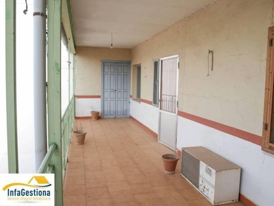 Venta Casa unifamiliar Valdepeñas. Buen estado 512 m²