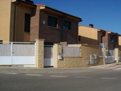 Casa en Calle SIERRA DE GUADARRAMA, Pioz