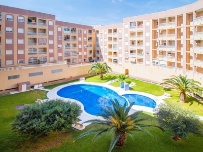 MAGNÍFICO!! APARTAMENTO DE DOS DORMITORIOS CON PISCINA COMUNITARIA!