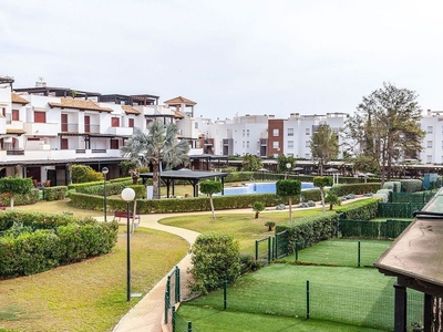Piso en venta en avenida Ciudad de Alicante de 2 habitaciones con terraza y piscina