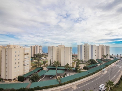 Piso en venta en calle Músico José Mira Figueroa de 3 habitaciones con terraza y piscina