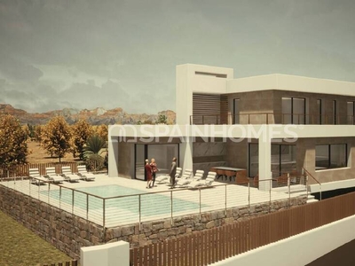 Villa con vistas a la montaña y piscina privada en Calpe Alicante