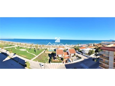 Apartamento a estrenar con fantásticas vista al mar situado en 1ª línea playa Daimús,Apartamento a e