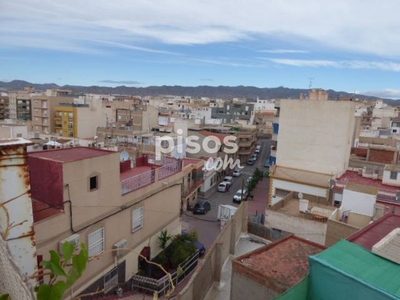 Casa adosada en venta en Calle de Fuentenueva