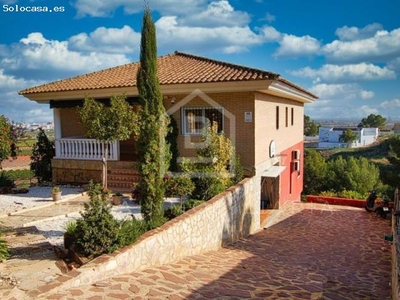 CASA/CHALET INDEPENDIENTE EN URBANIZACION MONTE JUCAR