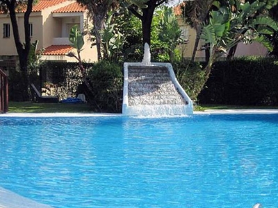 Chiclana casas adosadas 100m playa barrosa piscina