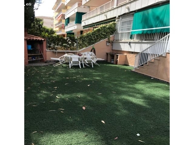 ESTUPENDA VIVIENDA CON GRAN TERRAZA EN LA PLAYA