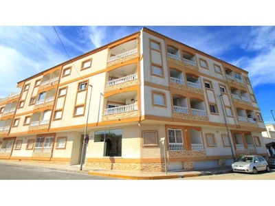 Impresionante apartamento de 2 dormitorios y piscina en Formentera Del Segura