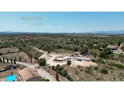 MODERNA CASA DE CAMPO EN CONSTRUCCIÓN EN SANTA MARGARITA