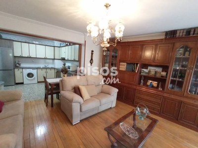 Piso en venta en Calle de Landaluze