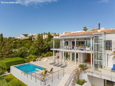 Villa con vistas al mar en venta en Alcanada-Alcudia, Mallorca