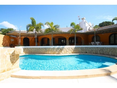 ?Villa Hermosa de Estilo Mediterraneo con Piscina en Benissa Costa, Costa Blanca.