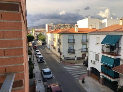 Venta Piso Vélez-Málaga. Piso de tres habitaciones en Calle ALFONSO XII (EDIFICIO ALMENARA). Buen estado segunda planta