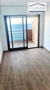 Alquiler apartamento con ascensor, calefacción, aire acondicionado y vistas al mar en Fuengirola