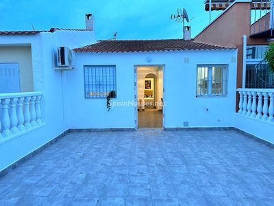 Casa adosada en venta en Jardín del Mar, Torrevieja