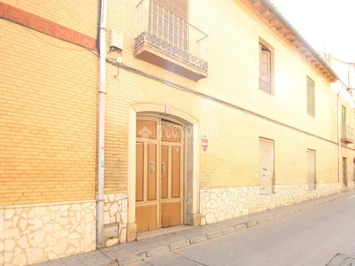 Venta Casa adosada Las Gabias. Plaza de aparcamiento con terraza 394 m²