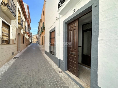 Venta Casa pareada Linares. A reformar plaza de aparcamiento 292 m²