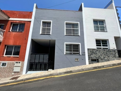 Venta Casa unifamiliar en Achimencey 22 Los Realejos. Con terraza 126 m²