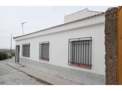 Venta Casa unifamiliar en Calle De las Garveras Cuevas del Campo. A reformar 120 m²