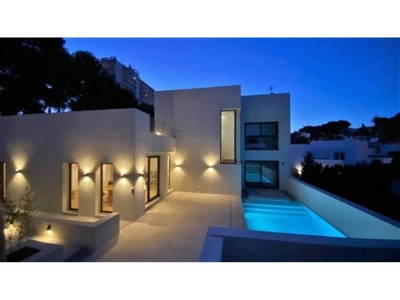 Venta Casa unifamiliar en Calle miguel de unamuno 54 Marbella. Buen estado con terraza 180 m²