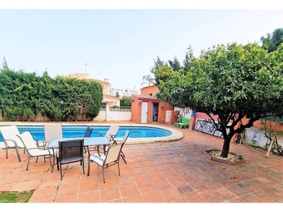Venta Casa unifamiliar en Camino Cortijo de Maza Málaga. Buen estado con terraza 220 m²
