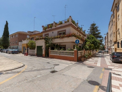 Venta Casa unifamiliar en Manole Granada. Con terraza 194 m²