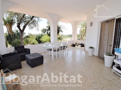 Venta Casa unifamiliar Riba-roja de Túria. Con terraza 308 m²