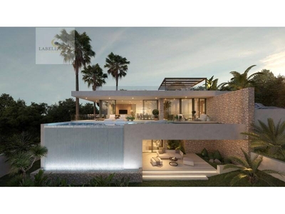 Venta Chalet Marbella. Nueva plaza de aparcamiento 255 m²