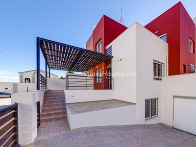 Villa en venta en Algorfa