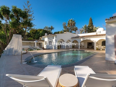 Villa en venta en Guadalmina Alta, Marbella