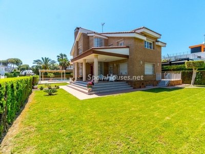 Villa en venta en La Veleta, Torrevieja